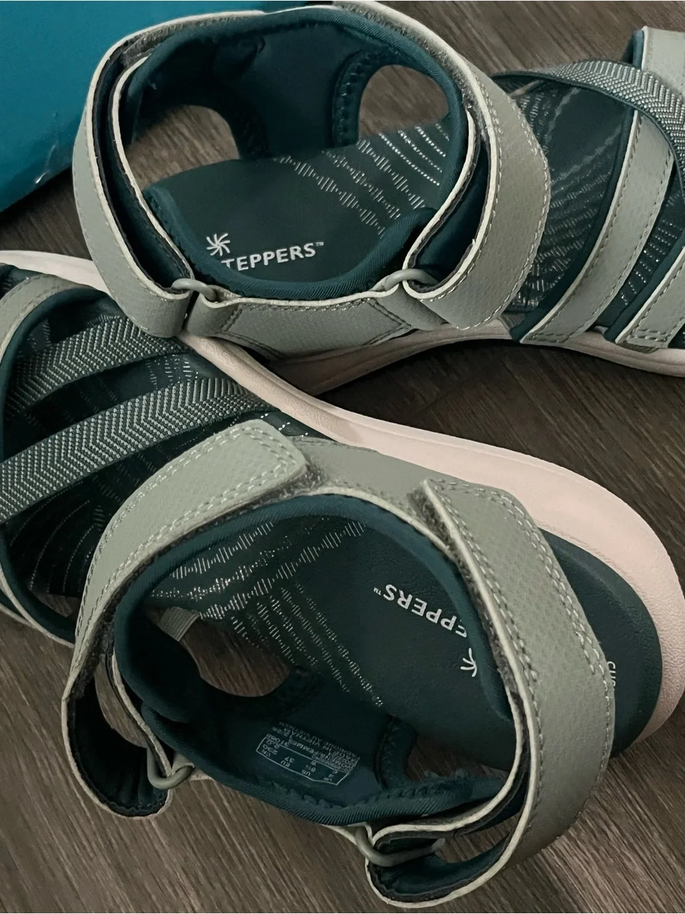 Clarks® Cloudsteppers Mira Shore Women's Strappy Sport Sandals